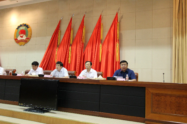 李勇主席出席黑龙江省政协常委会并应邀作大会发言