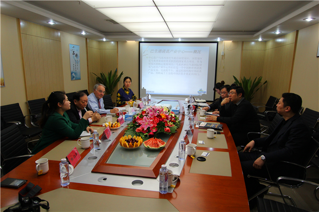 The President of WAPS, Thomas C. Tuttle visited Chinayong Group